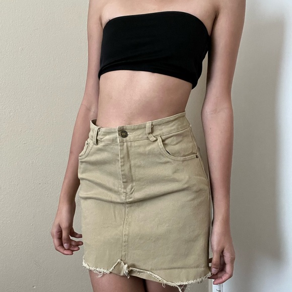 khaki beige tan distressed mini skirt - Picture 4 of 5